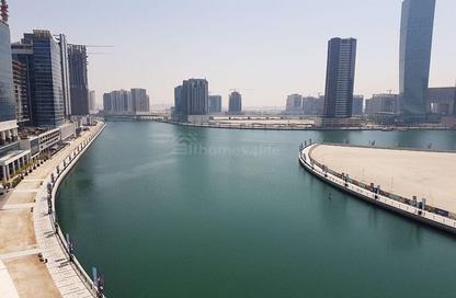 Apartment - 2 - 3 for sale in Bay's Edge - Business Bay - Dubai