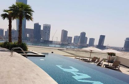 Apartment - 2 - 3 for sale in Bay's Edge - Business Bay - Dubai