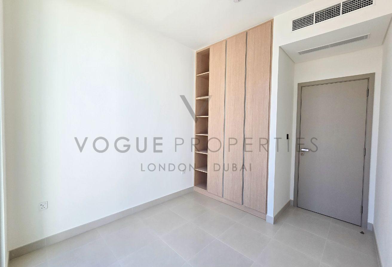 Corner Villa |Close to Amenities| Golf Course View photo 7