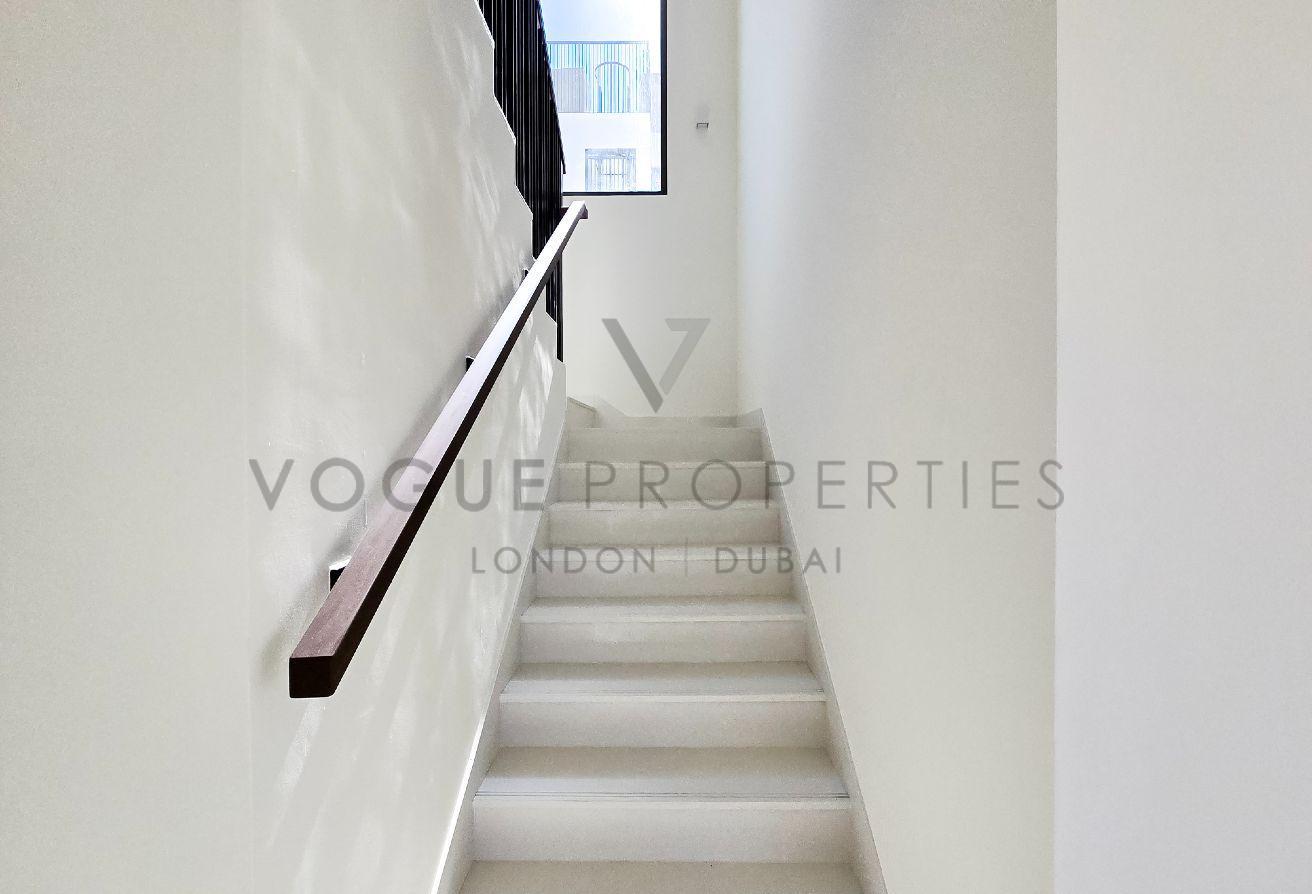 Corner Villa |Close to Amenities| Golf Course View photo 14
