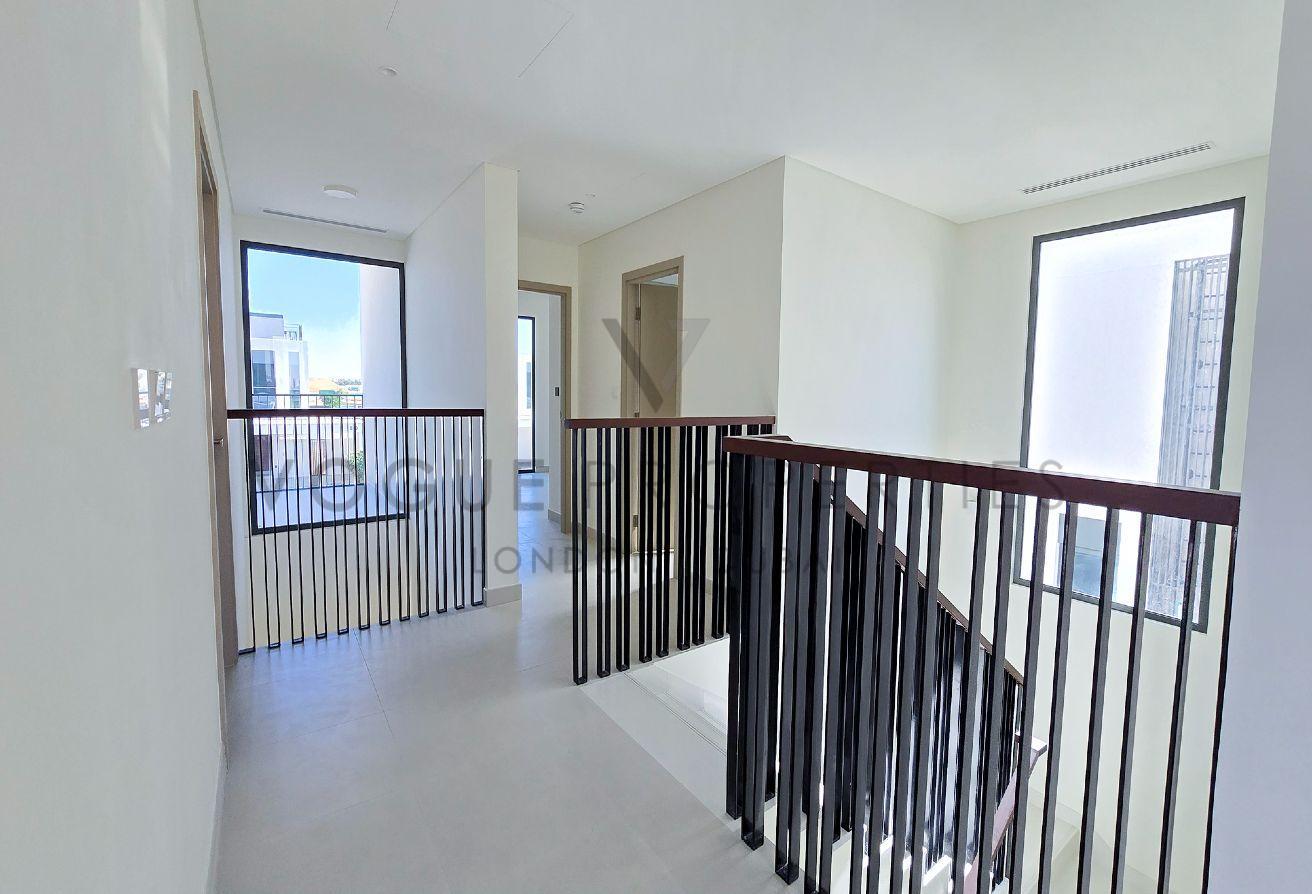Corner Villa |Close to Amenities| Golf Course View photo 26