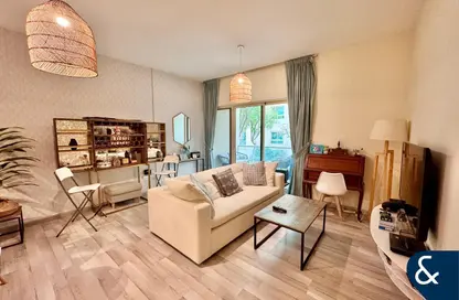 شقة - غرفة نوم - 1 حمام للبيع في الغزلان 4 - الغزلان - جرينز - دبي