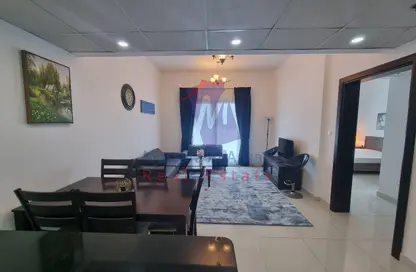 شقة - 2 غرف نوم - 3 حمامات للايجار في مساكن النخبة رقم 7 - مساكن النخبة الرياضية - مدينة دبي الرياضية - دبي