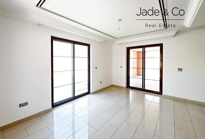 90934898 - Property Image 2
