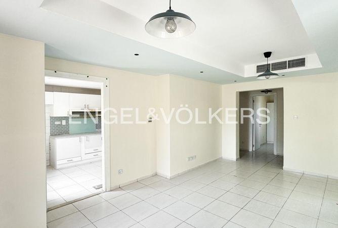56127962 - Property Image 3