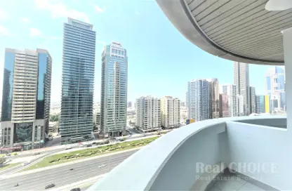 شقة - غرفة نوم - 1 حمام للايجار في سكاي تاور - شارع الشيخ زايد - دبي شقة - غرفة نوم - 1 حمام للايجار في سكاي تاور - شارع الشيخ زايد - دبي
