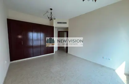 شقة - 3 غرف نوم - 3 حمامات للايجار في التعاون 1 - أبراج التعاون - الخان - الشارقة