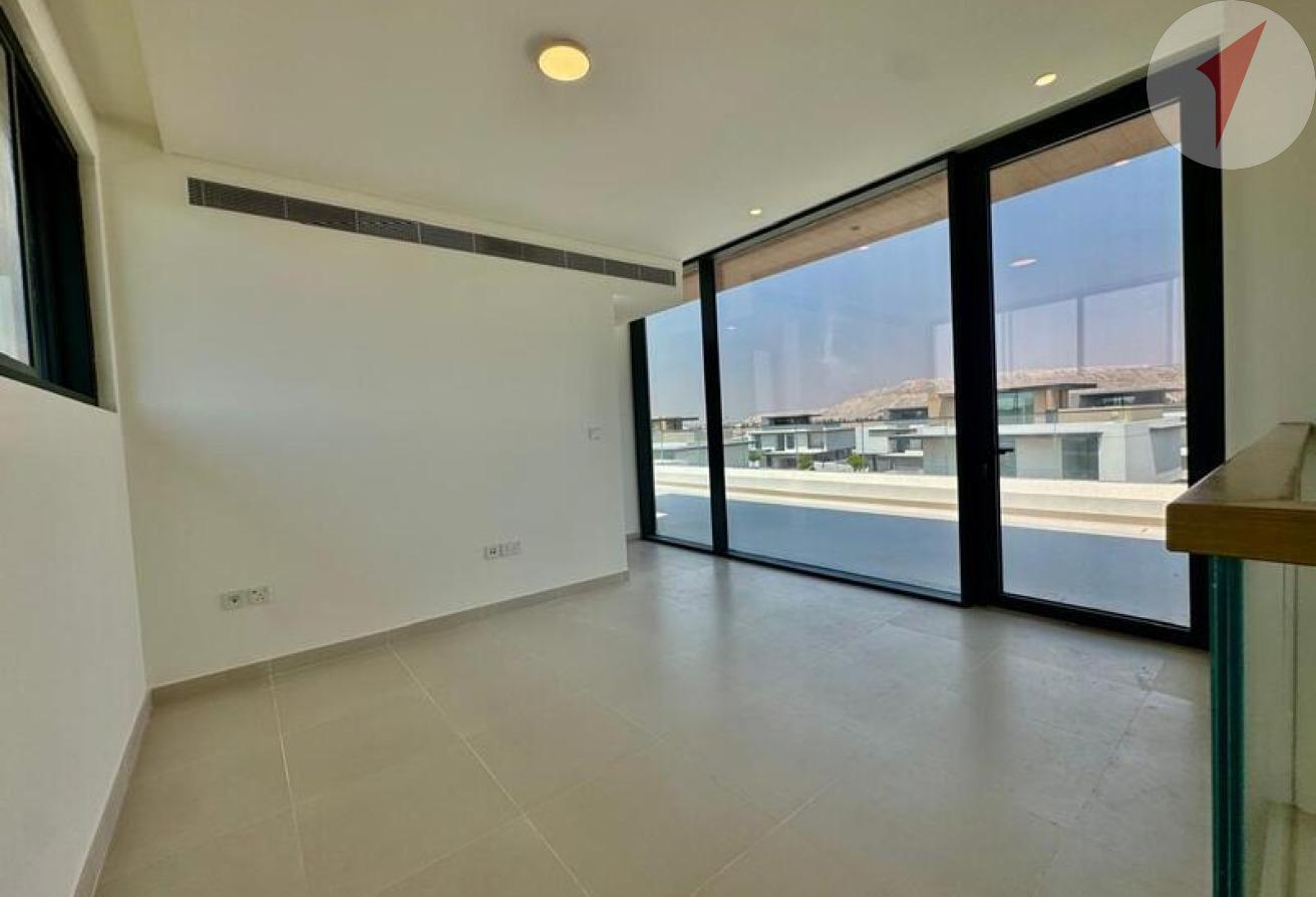4BR + Maids Room | Unfurnished | Vacant Now photo 5