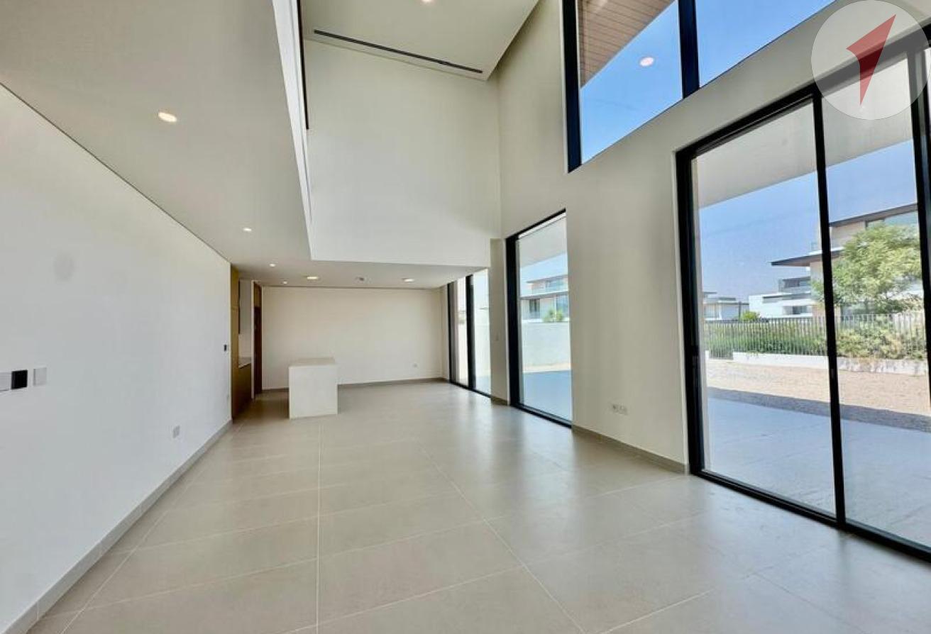 4BR + Maids Room | Unfurnished | Vacant Now photo 7