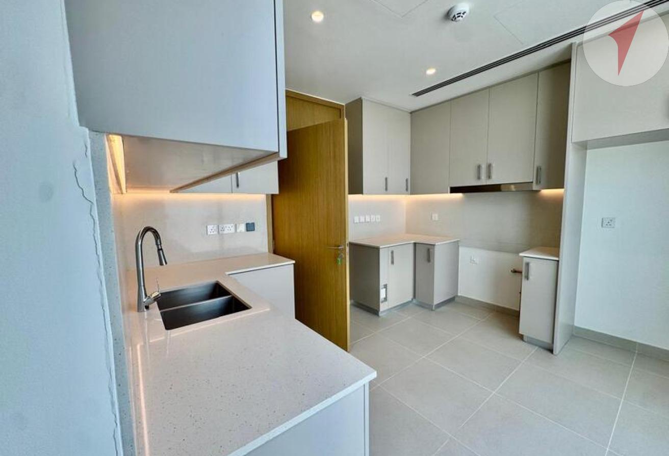 4BR + Maids Room | Unfurnished | Vacant Now photo 15