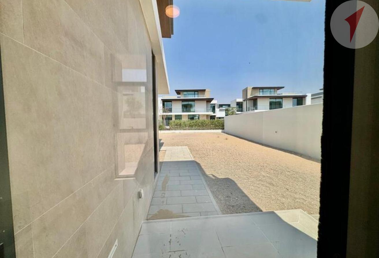 4BR + Maids Room | Unfurnished | Vacant Now photo 24