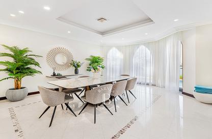 Villa - 5 - 6 for rent in Garden Homes Frond L - Garden Homes - Palm Jumeirah - Dubai