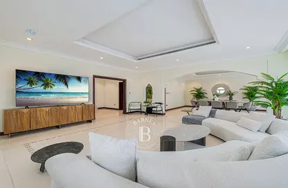 Villa - 5 Bedrooms - 6 Bathrooms for rent in Garden Homes Frond L - Garden Homes - Palm Jumeirah - Dubai