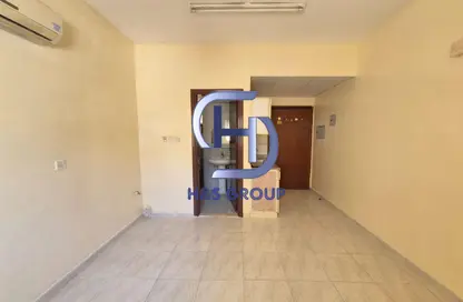 شقة - 1 حمام للايجار في مبنى مويلح - مويلح - الشارقة