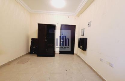 Apartment - Studio - 1 Bathroom for rent in Fire Station Road - Muwaileh - Sharjah