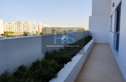Apartment - 2 Bedrooms - 3 Bathrooms for rent in Azizi Liatris - Al Furjan - Dubai