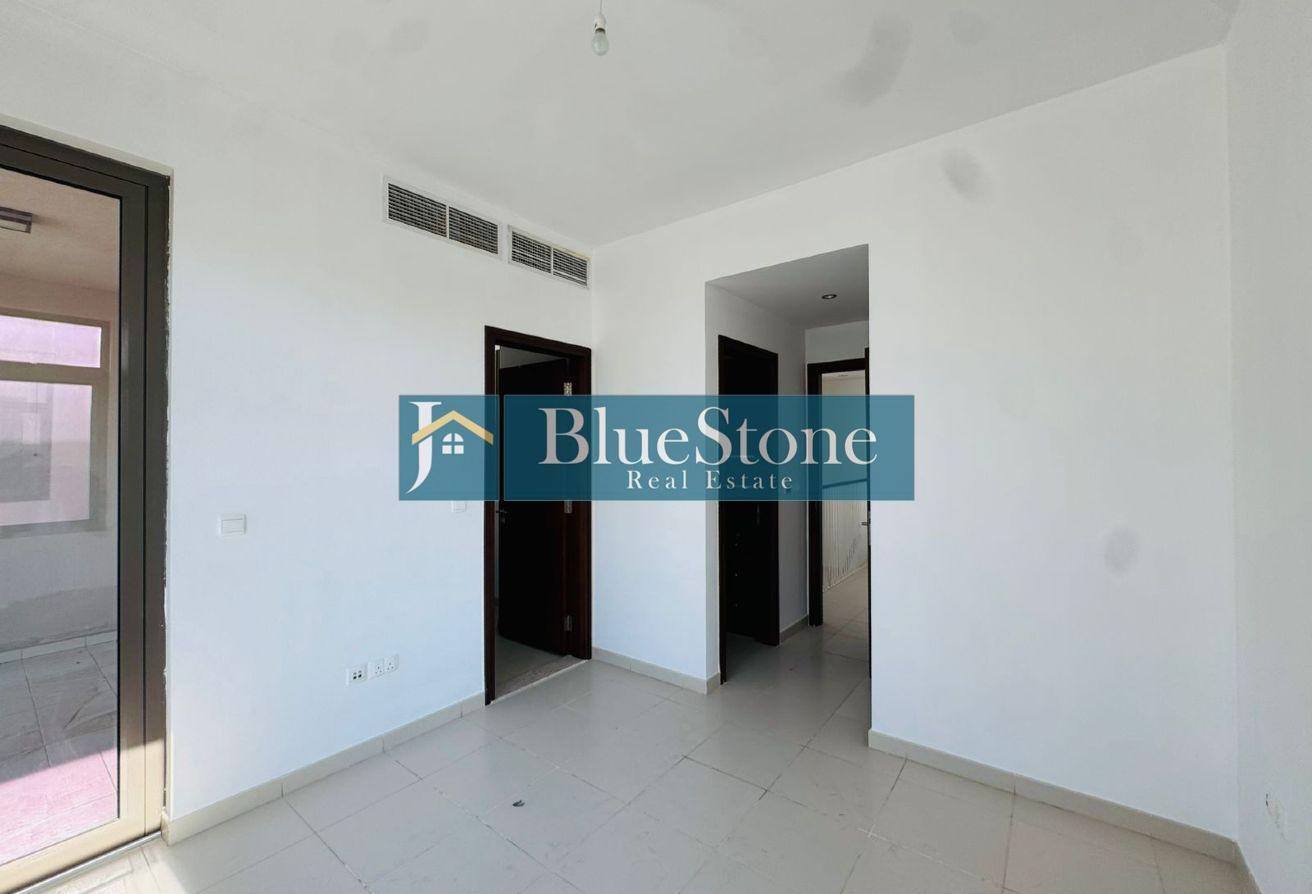 3Bed with Maid & Study Room | Vacant | Type J photo 4