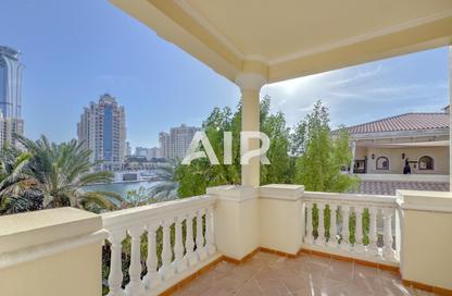 Villa - 6 Bedrooms - 6 Bathrooms for rent in Signature Villas Frond A - Signature Villas - Palm Jumeirah - Dubai