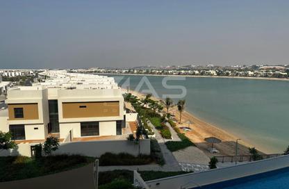 شقة - غرفة نوم - 2 حمامات للبيع في غيت واي ريزيدنسز 2 - ميناء العرب - راس الخيمة - رأس الخيمة