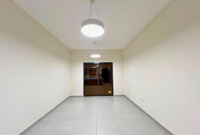 98708058 - Property Image 2