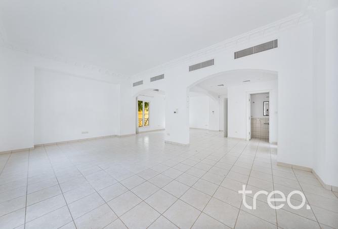 106394244 - Property Image 3