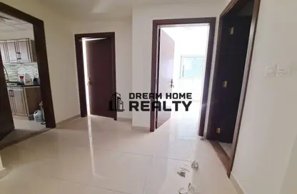 شقة - 2 غرف نوم - 2 حمامات للايجار في شارع التعاون الجديد - التعاون - الشارقة