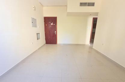 Apartment - 1 - 1 for rent in Fire Station Road - Muwaileh - Sharjah