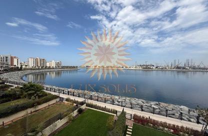 Villa - 4 Bedrooms - 5 Bathrooms for sale in Sur La Mer 2 - Sur La Mer - Jumeirah 1 - Jumeirah - Dubai