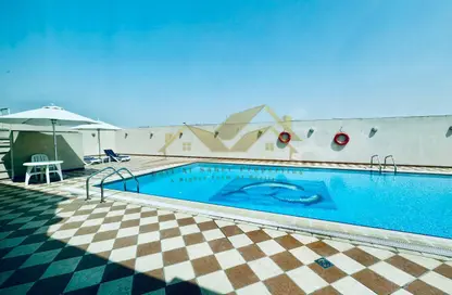 Apartment - 2 Bedrooms - 3 Bathrooms for rent in Al Karama Sqaure - Al Karama - Dubai