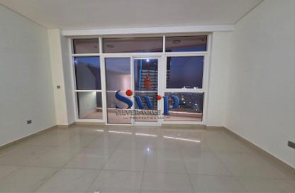 Apartment - 4 Bedrooms - 5 Bathrooms for rent in United Square - Al Khalidiya - Abu Dhabi