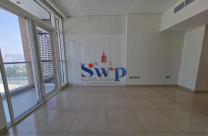 Apartment - 2 Bedrooms - 4 Bathrooms for rent in United Square - Al Khalidiya - Abu Dhabi Apartment - 2 Bedrooms - 4 Bathrooms for rent in United Square - Al Khalidiya - Abu Dhabi