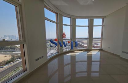 Apartment - 2 Bedrooms - 4 Bathrooms for rent in United Square - Al Khalidiya - Abu Dhabi Apartment - 2 Bedrooms - 4 Bathrooms for rent in United Square - Al Khalidiya - Abu Dhabi
