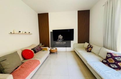 Apartment - 3 Bedrooms - 4 Bathrooms for rent in Nasma Residence - Al Tai - Sharjah