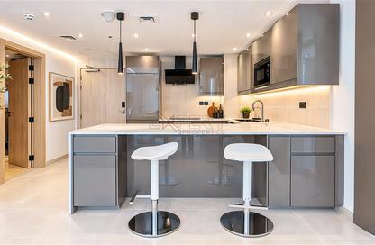 Apartment - 1 - 2 for sale in Bay's Edge - Business Bay - Dubai