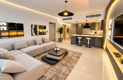 Apartment - 1 - 2 for sale in Bay's Edge - Business Bay - Dubai