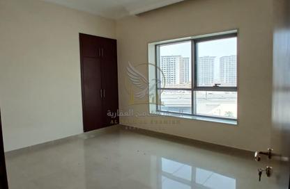 Apartment - 3 Bedrooms - 3 Bathrooms for rent in Conquer Tower - Sheikh Maktoum Bin Rashid Street - Ajman