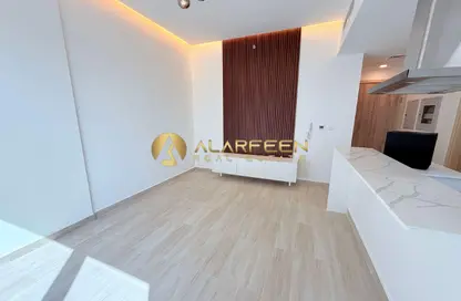 شقة - غرفة نوم - 2 حمامات للايجار في ذا ايست كريست - ديستريكت 17 - قرية جميرا الدائرية - دبي