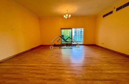 Apartment - 2 Bedrooms - 4 Bathrooms for rent in Gulf Tower B - Oud Metha - Bur Dubai - Dubai