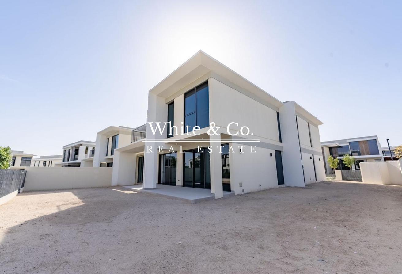 Park Backing | Corner Plot | PV Villa photo 13