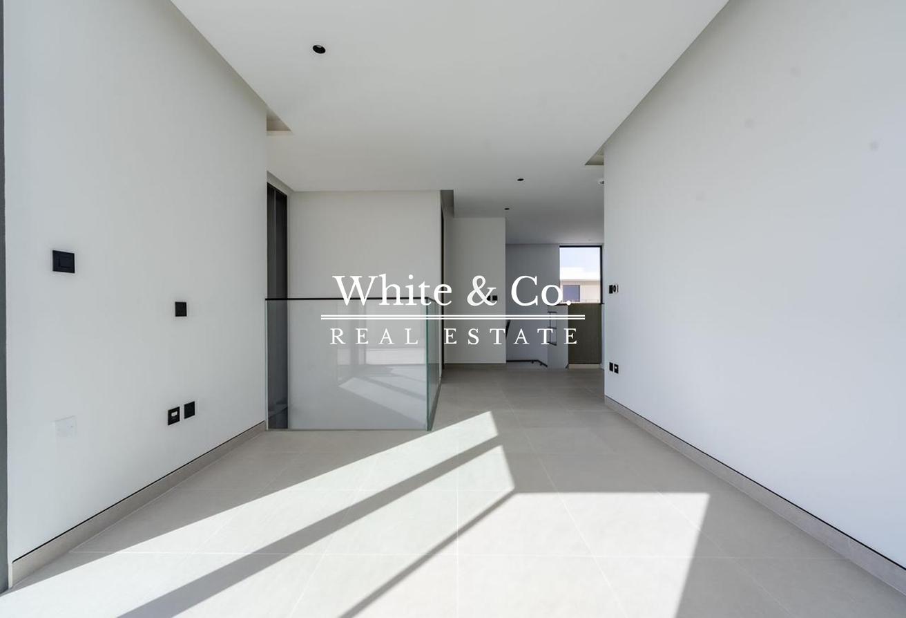 Park Backing | Corner Plot | PV Villa photo 2