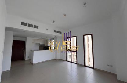 Apartment - 3 Bedrooms - 3 Bathrooms for rent in Zahra Breeze Apartments 3B - Zahra Breeze Apartments 3 - Zahra Breeze Apartments - Town Square - Dubai
