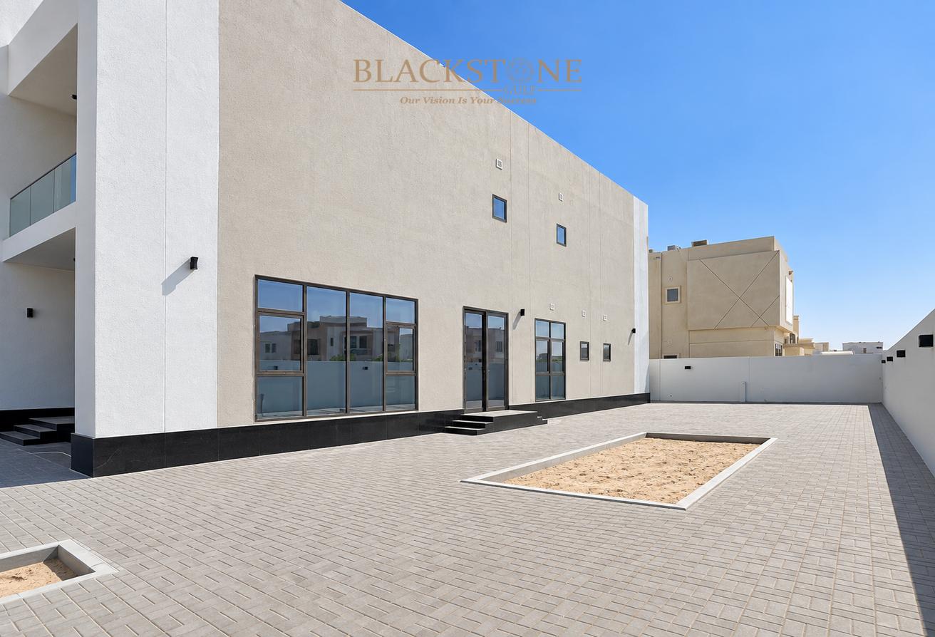 7BR Family Home Villa | Large Plot | Brand New photo 30