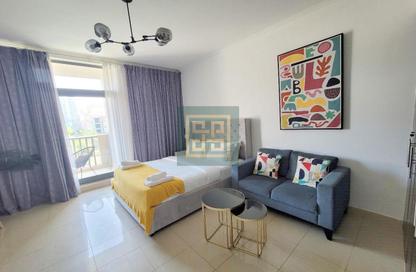 Apartment - Studio - 1 Bathroom for rent in The Links Canal Apartments - The Links - The Views - Dubai