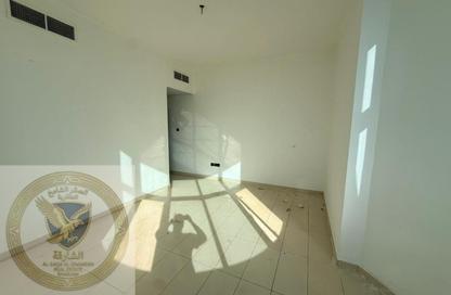Apartment - 1 Bedroom - 2 Bathrooms for rent in Ameer Bu Khamseen Tower - Al Majaz 3 - Al Majaz - Sharjah