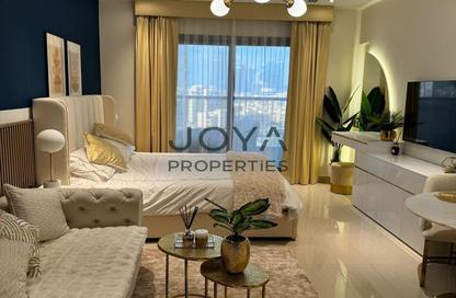 Apartment - Studio - 1 Bathroom for rent in Elite Downtown Residence - Downtown Dubai - Dubai