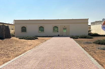 Villa - 4 - 3 for rent in Al Dhait South - Al Dhait - Ras Al Khaimah