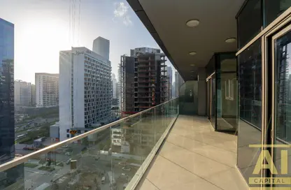 Apartment - 1 Bedroom - 2 Bathrooms for rent in Royal Regency - Business Bay - Dubai