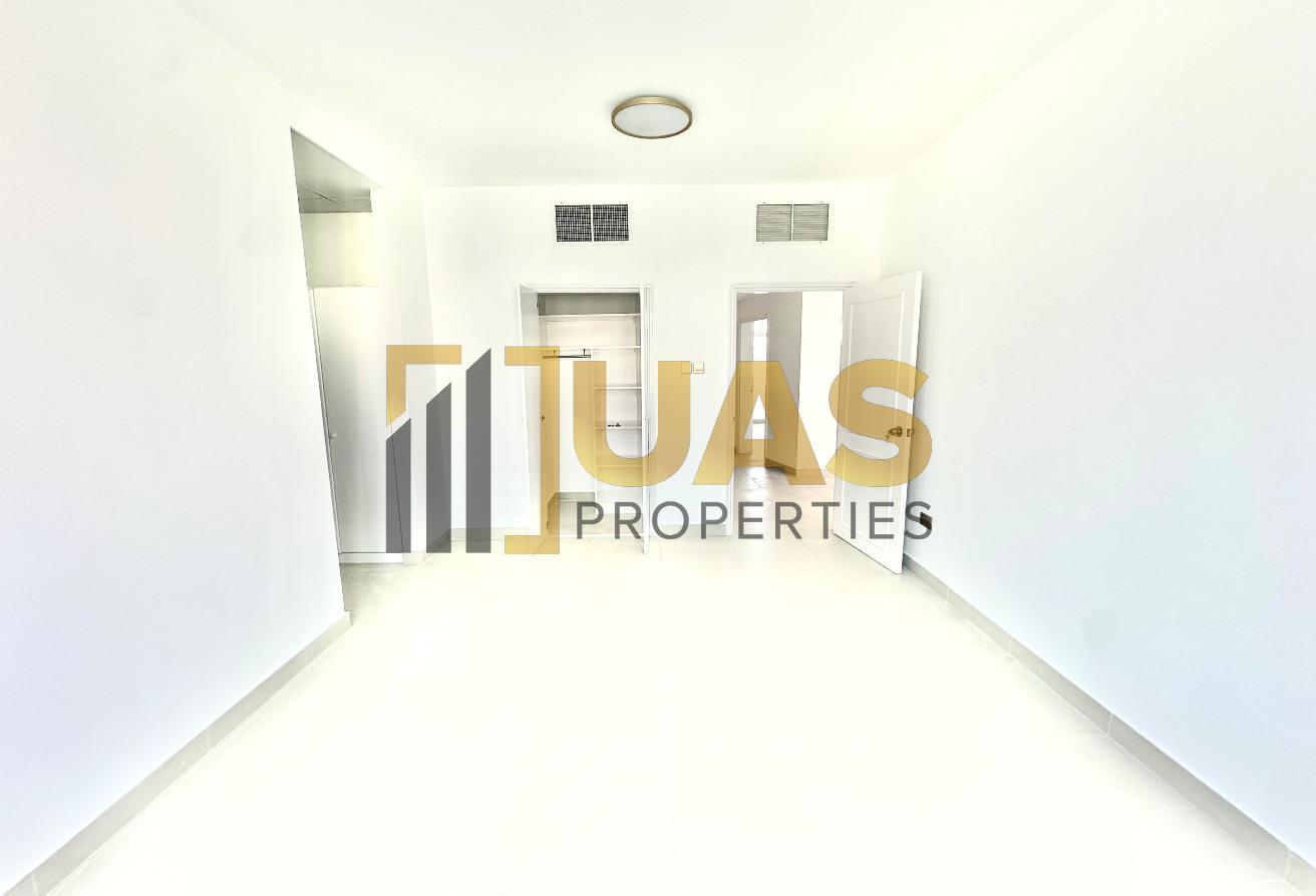 Spacious 4Bhk / Private Pool / Newly Renovated photo 25