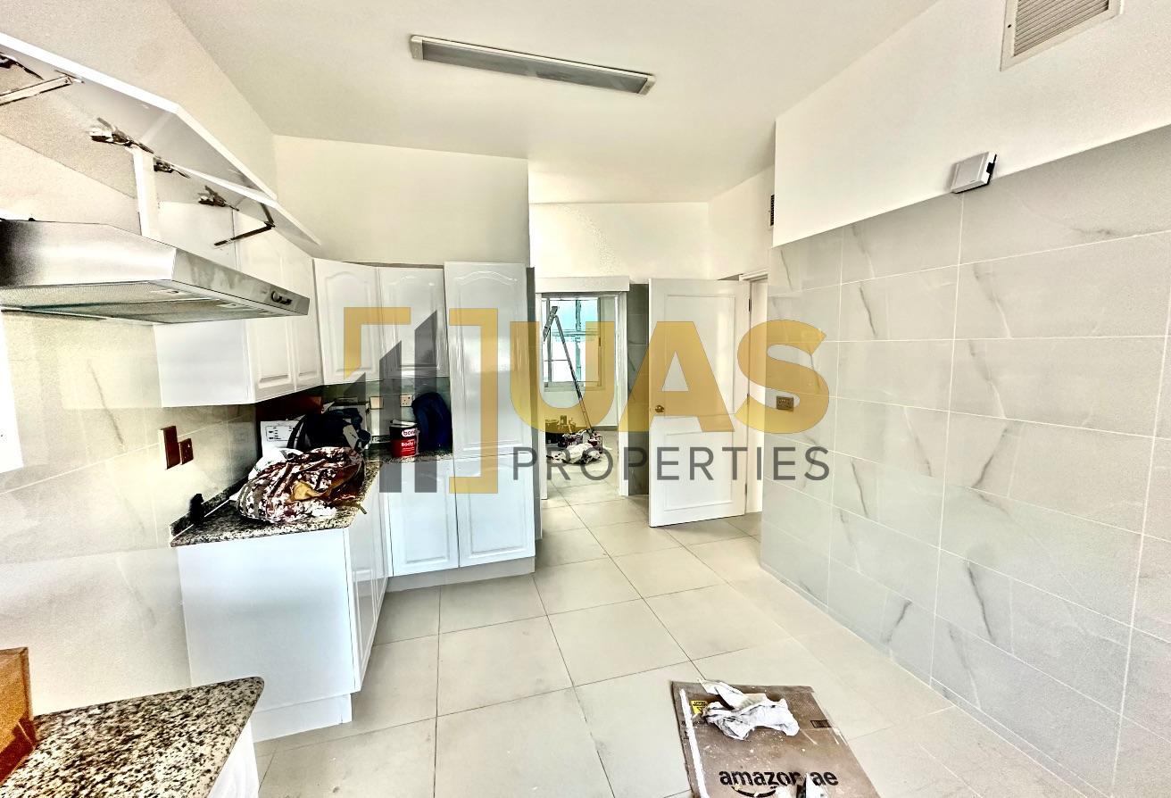 Spacious 4Bhk / Private Pool / Newly Renovated photo 6