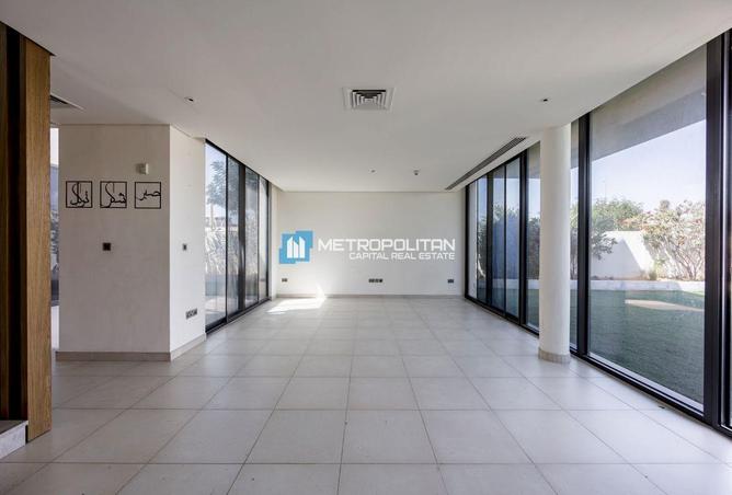 74251413 - Property Image 2